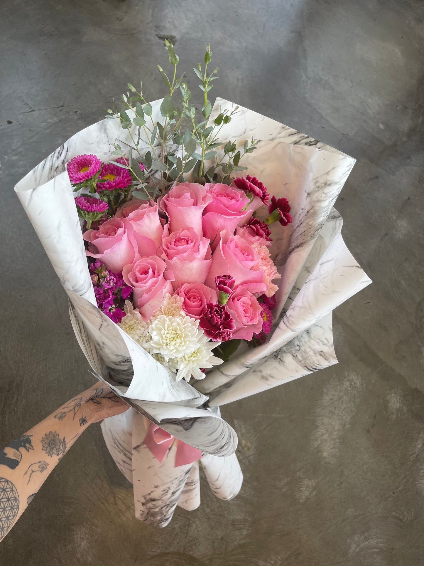 Marble Dozen Bouquet