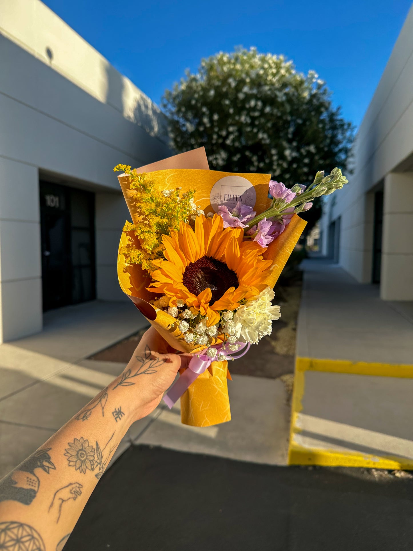 Single Sunflower Bouquet