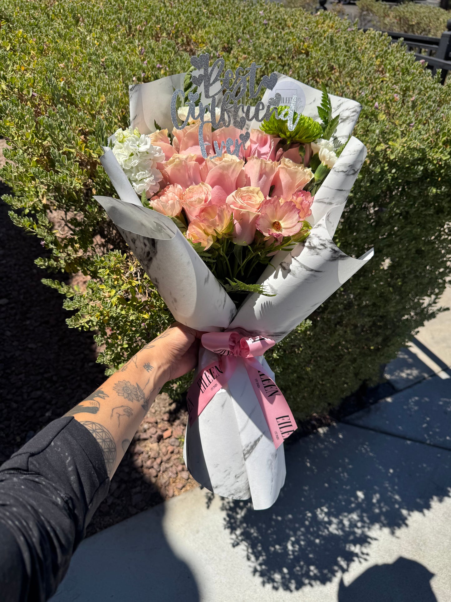 Best Girlfriend Ever Topper (no flowers included)