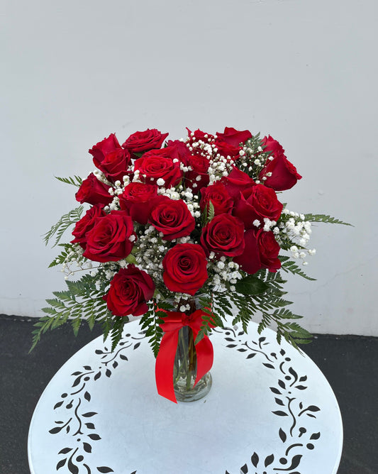 2 Dozen Classic Rose Vase