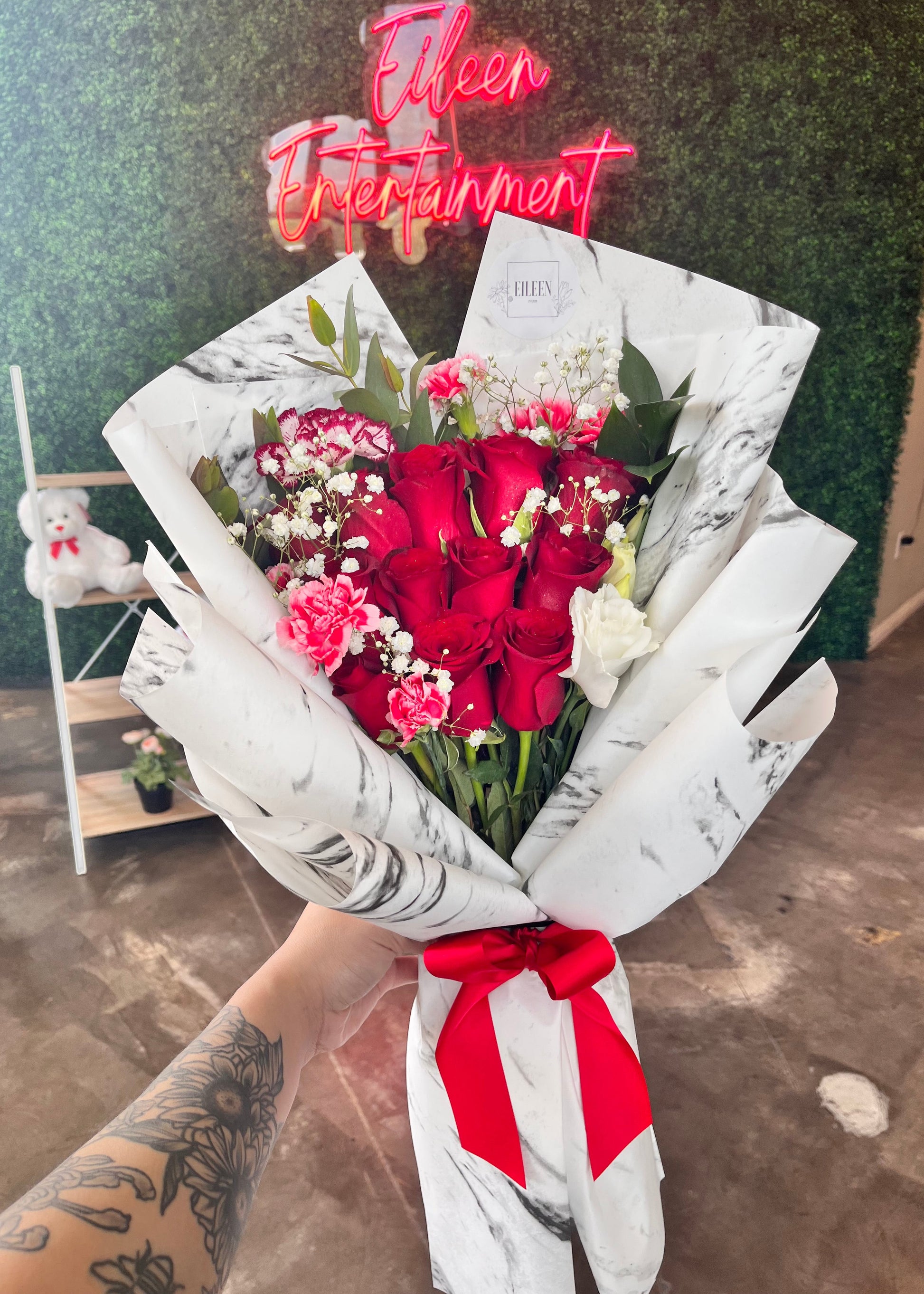 Marble Dozen Bouquet